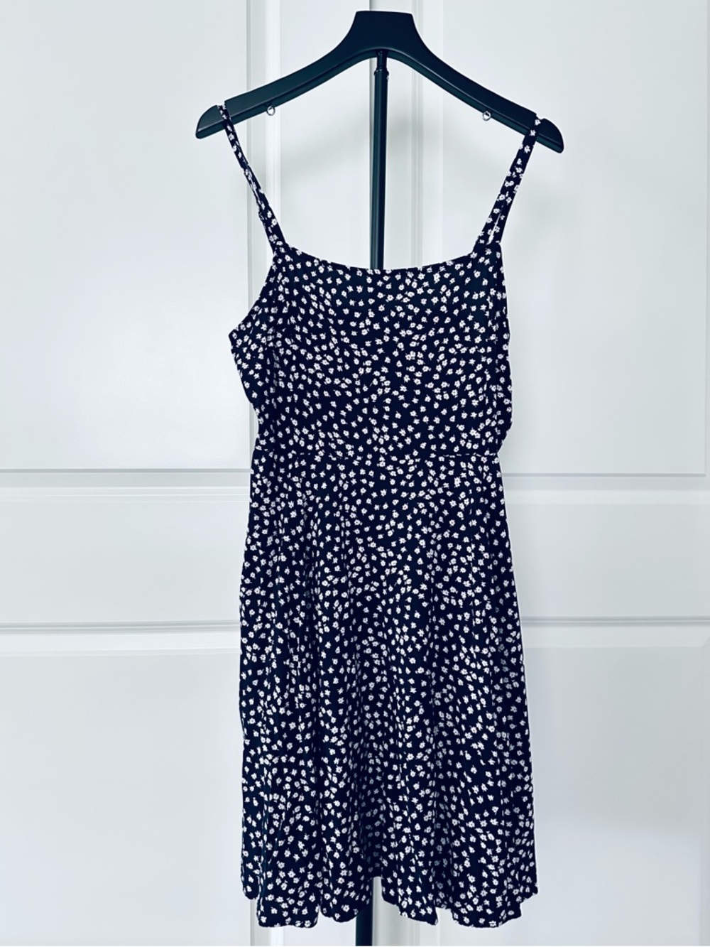 Women’s GAP Spaghetti Strap Floral Knee-length Dress Size L